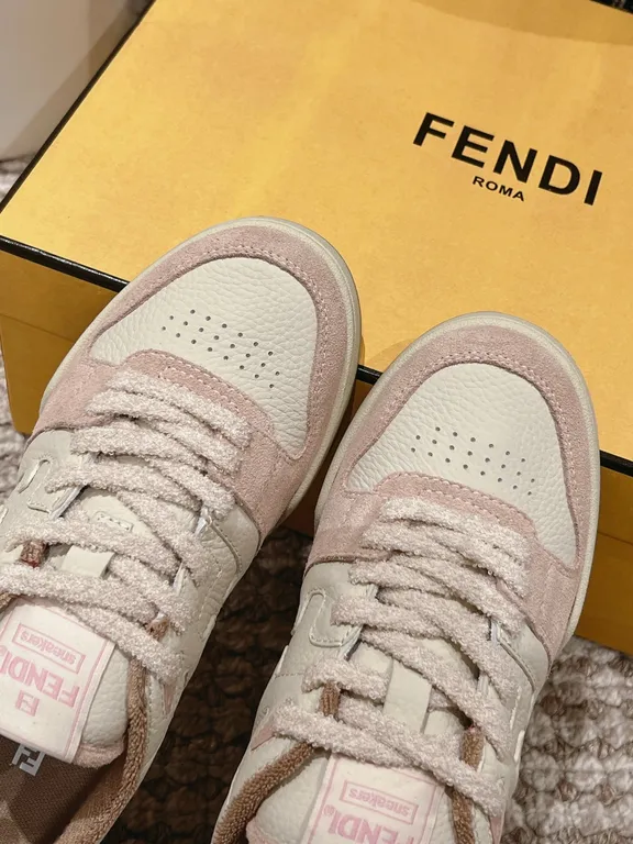 Fendi Shoe 